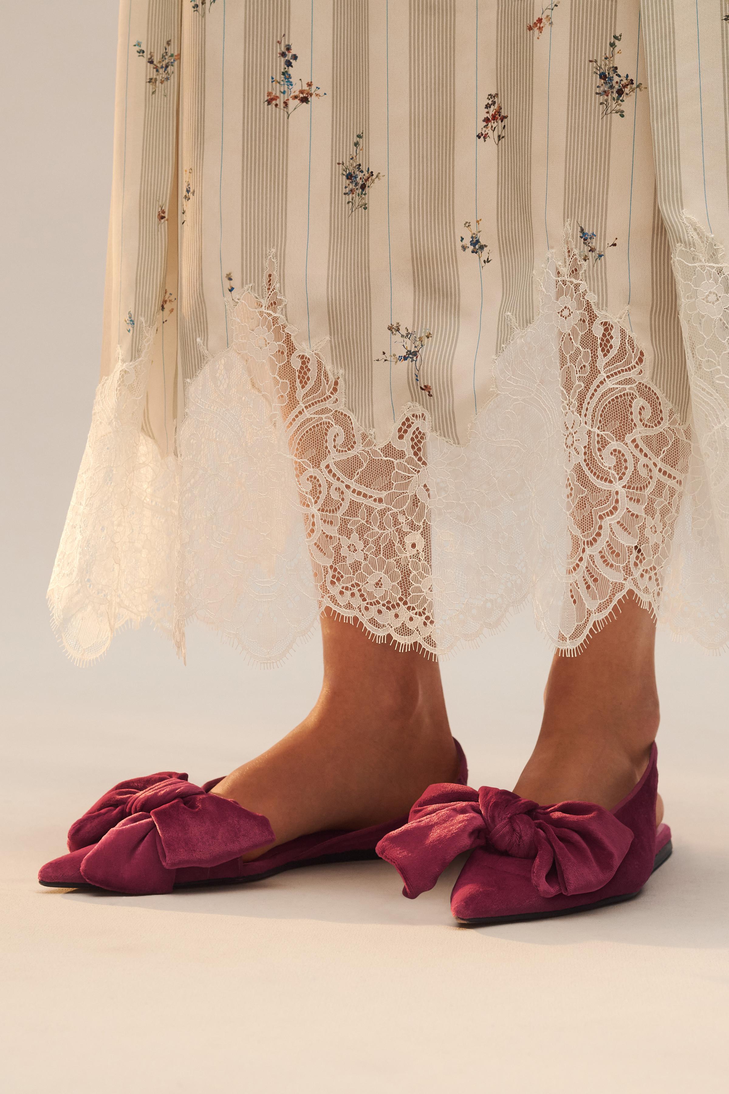 LIMITED EDITION FLORAL LACE SKIRT